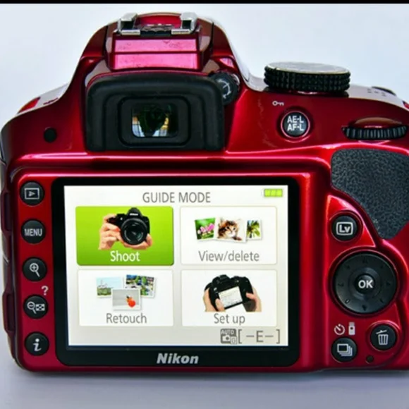 Nikon D3300 DSLR w/accs
